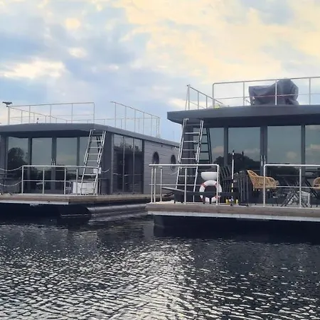 Hausboot La Mare Sonja Bådhotel Weyhe